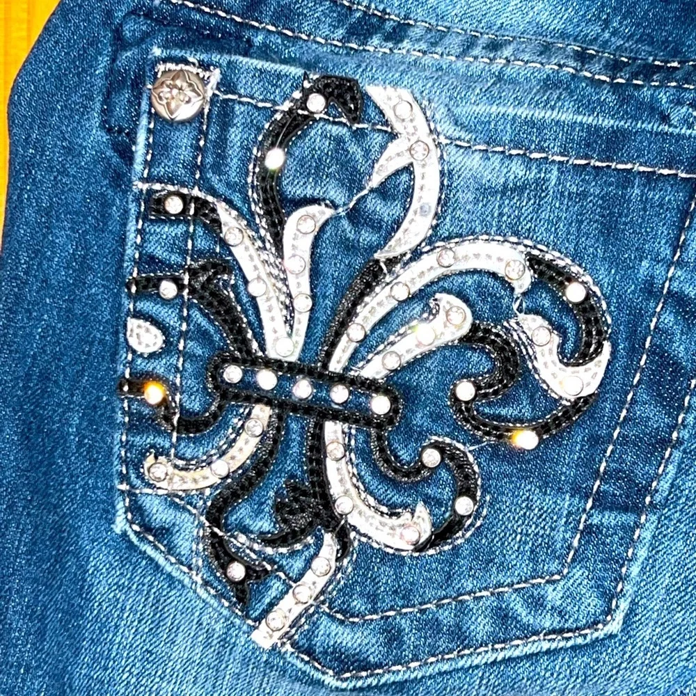 Miss Me Medium Long Denim Shorts with Canvas and Rhinestones Size 27 NWOT